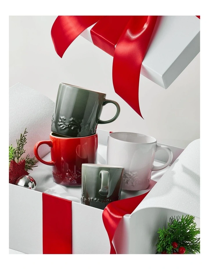 London Holly Relief Coffee Mug 350ml 4C in Thyme image 7