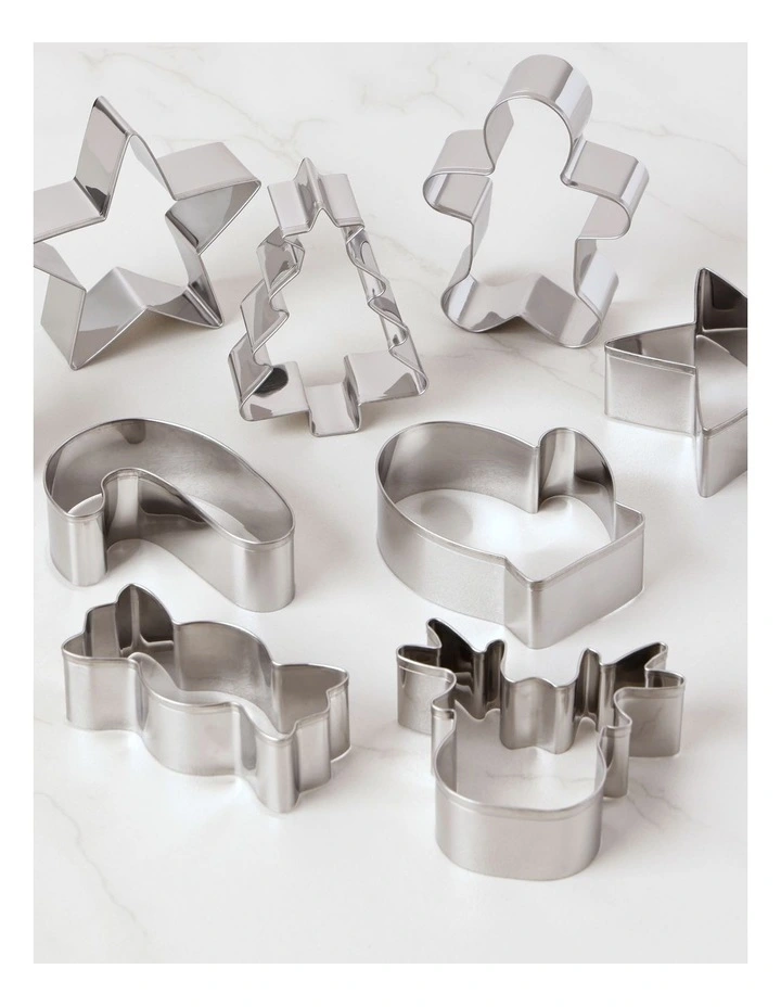 Christmas Cookie Cutter Set of 9 in Silver image 4