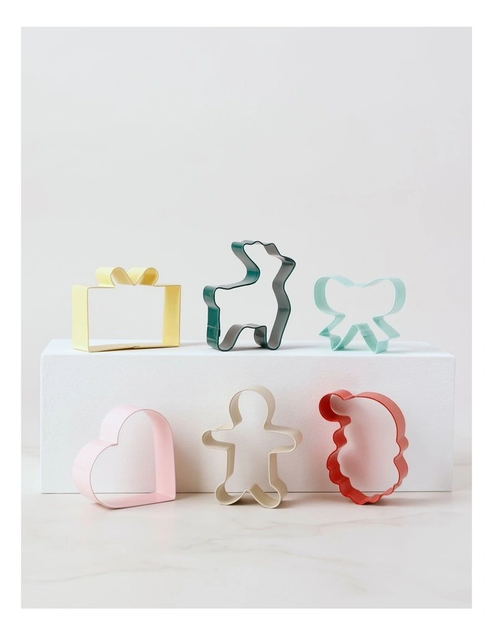 Christmas Cookie Cutter Set of 6 in Multi image 4