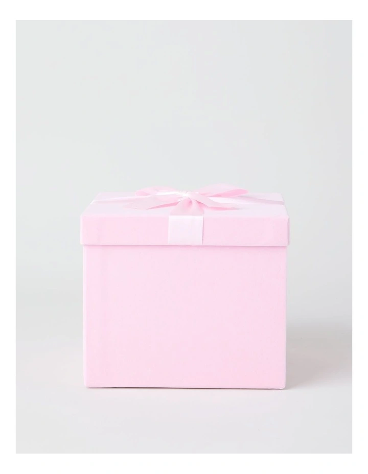 Luxe Christmas Velvet Medium Gift Box in Pink: 19cm image 1