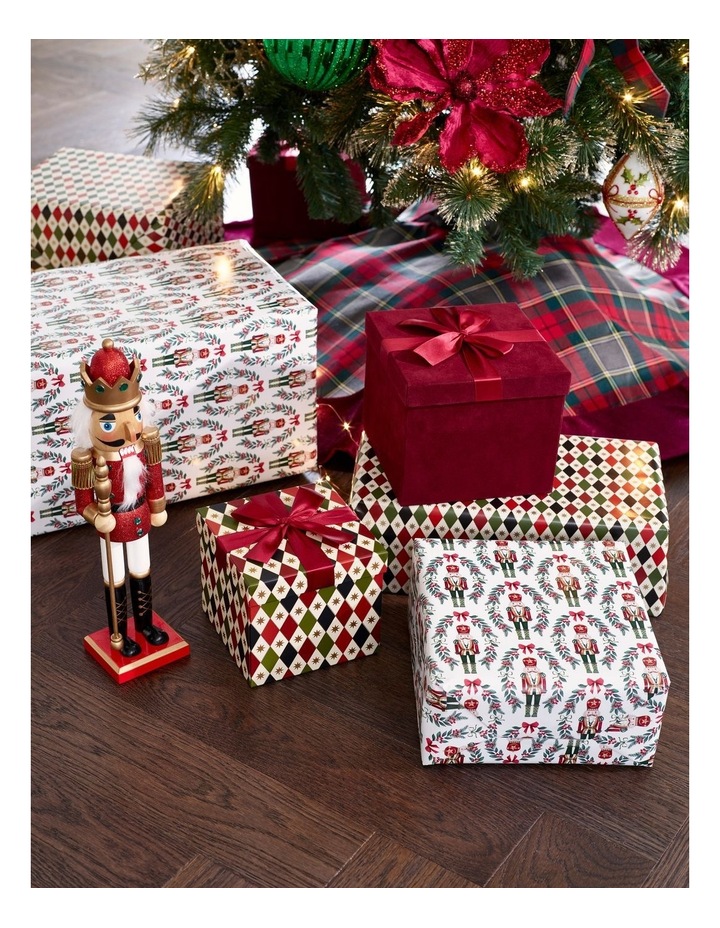 Heirloom Christmas Tile Small Gift Box in Red and Green: 16cm image 2