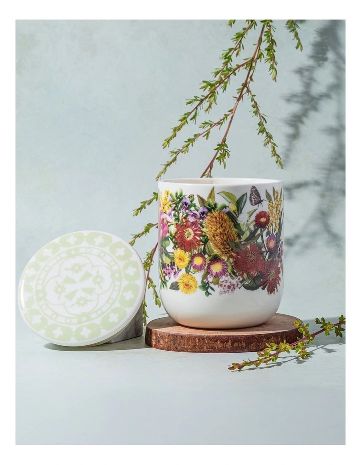 Botanical Blooms Australian Candle in Multi image 3