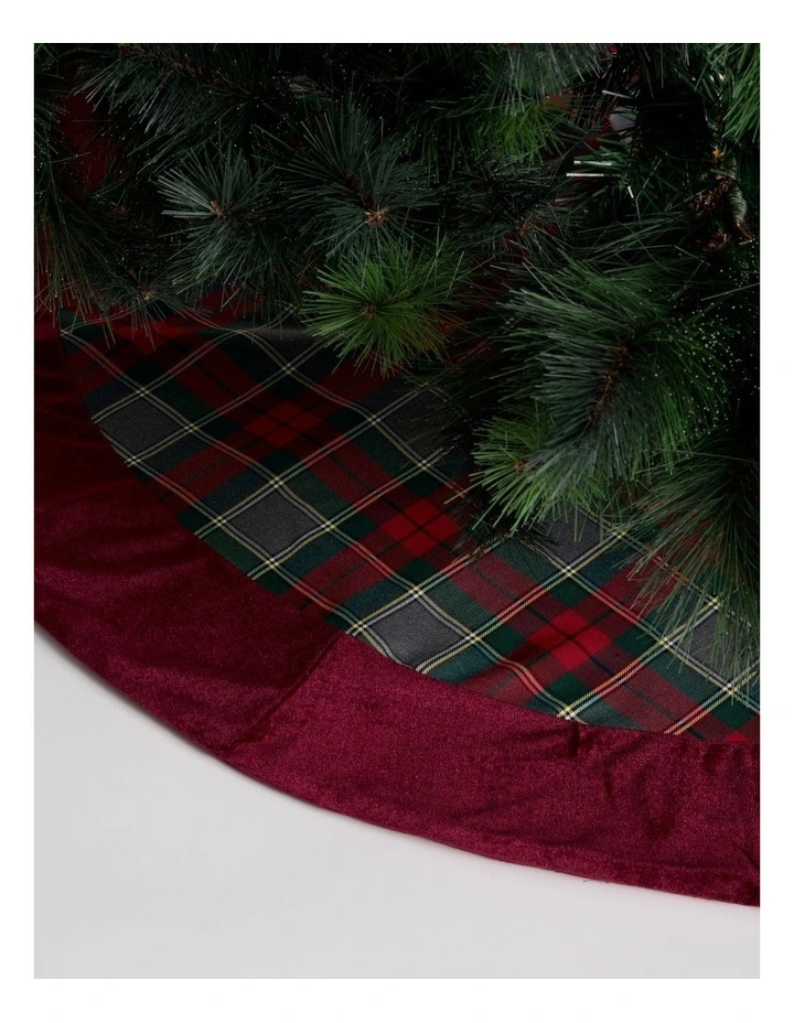 Heirloom Christmas Tartan Tree Skirt 120cm in Multi image 3