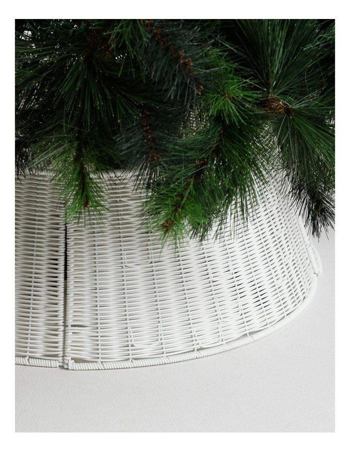 Eucalyptus Christmas Woven Round Tree Collar 63cm in White image 2