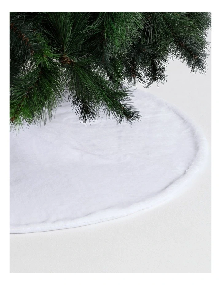 Luxe Christmas White Fur Tree Skirt image 2
