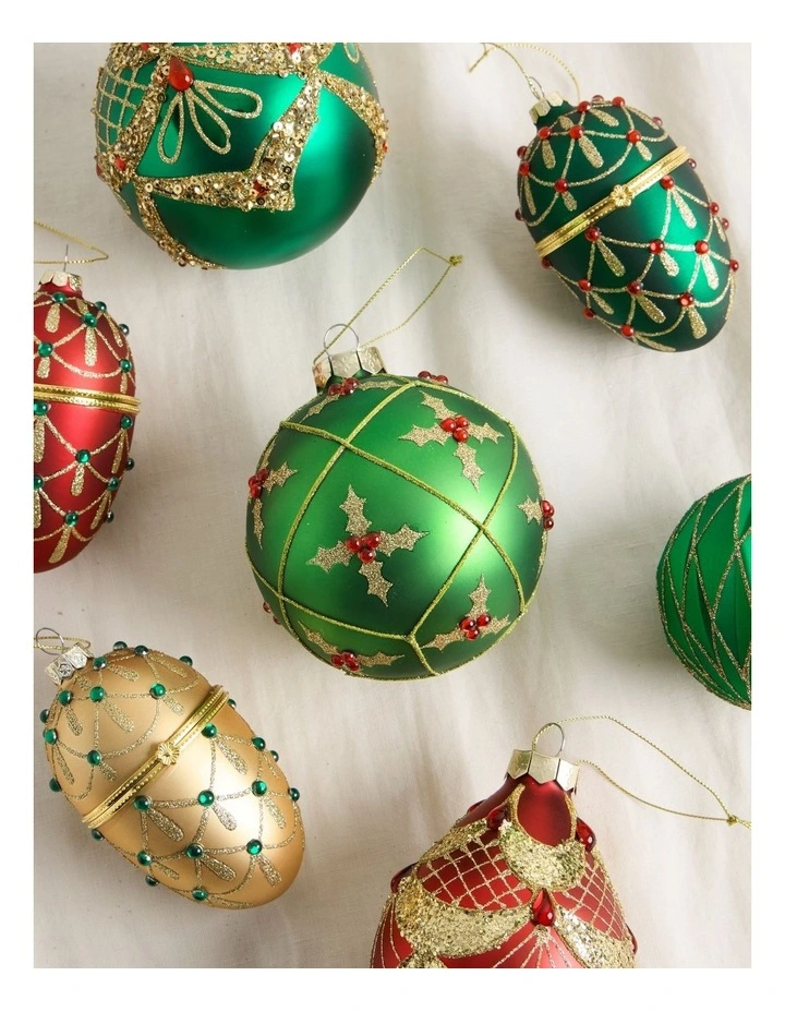 Heirloom Christmas Glass Holly Pattern Bauble 10cm in Green image 3