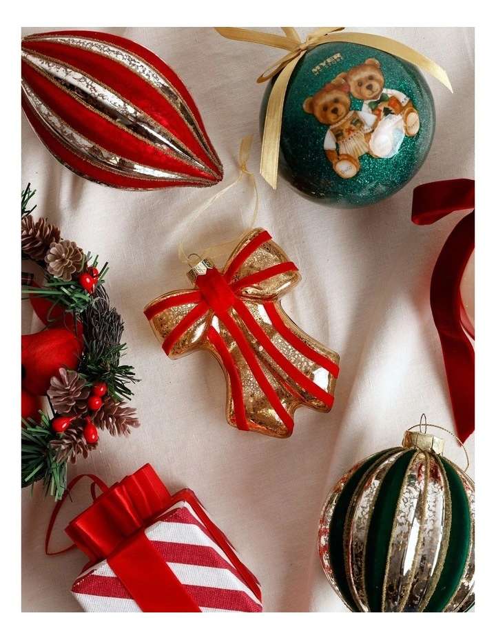 Heirloom Christmas Glass Mercurised Bow withVelvet Detail 11cm in Red image 5