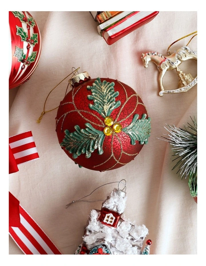Heirloom Christmas Glass Holly Leaf Bauble OrnamentRed: 10cm image 3