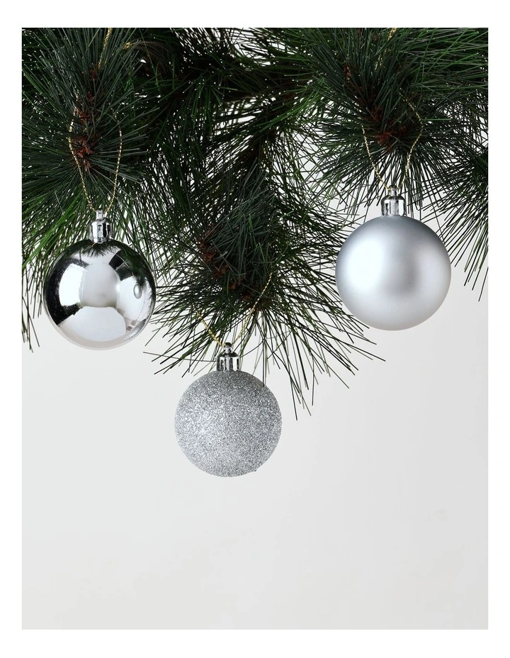 Luxe Christmas 24pk Shatterproof Baubles 5cm in Silver image 2