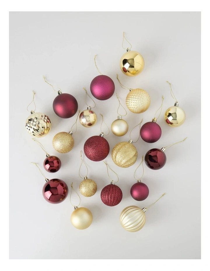 Heirloom Shatterproof Baubles 100pk in Red and Gold: 5/6/7cm image 3