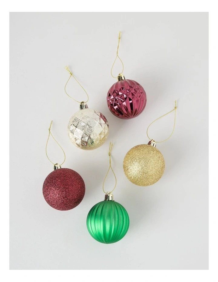 Heirloom Shatterproof Ornaments 50pk in Red, Green, and Gold: 6cm image 3