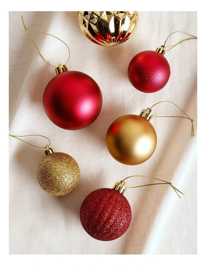 Heirloom Christmas Assorted Red & Gold Shatter-Resistant Baubles 100pk image 3