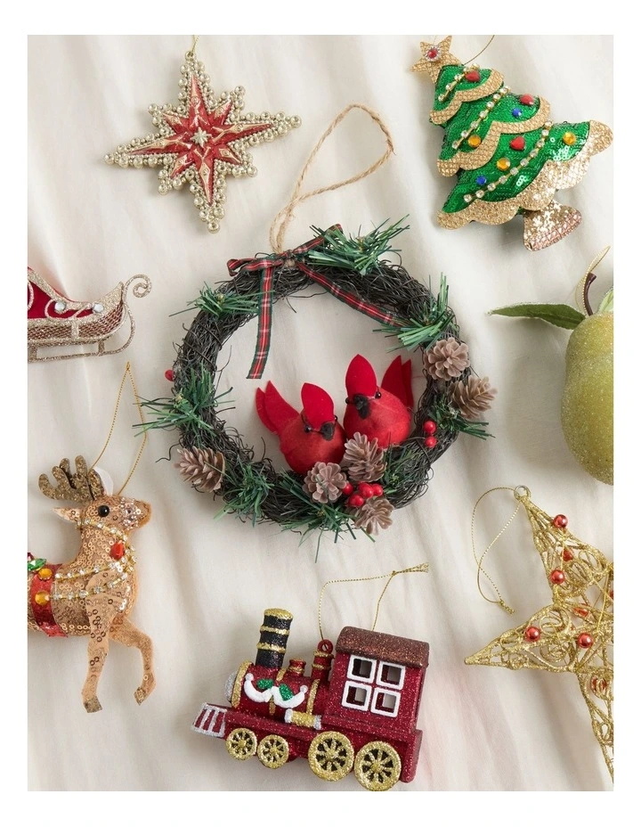 Heirloom Christmas Cardinals on Mini Wreath Ornament 16cm in Red/Green image 3