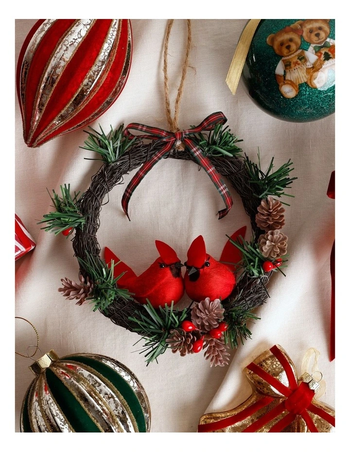 Heirloom Christmas Cardinals on Mini Wreath Ornament 16cm in Red/Green image 3