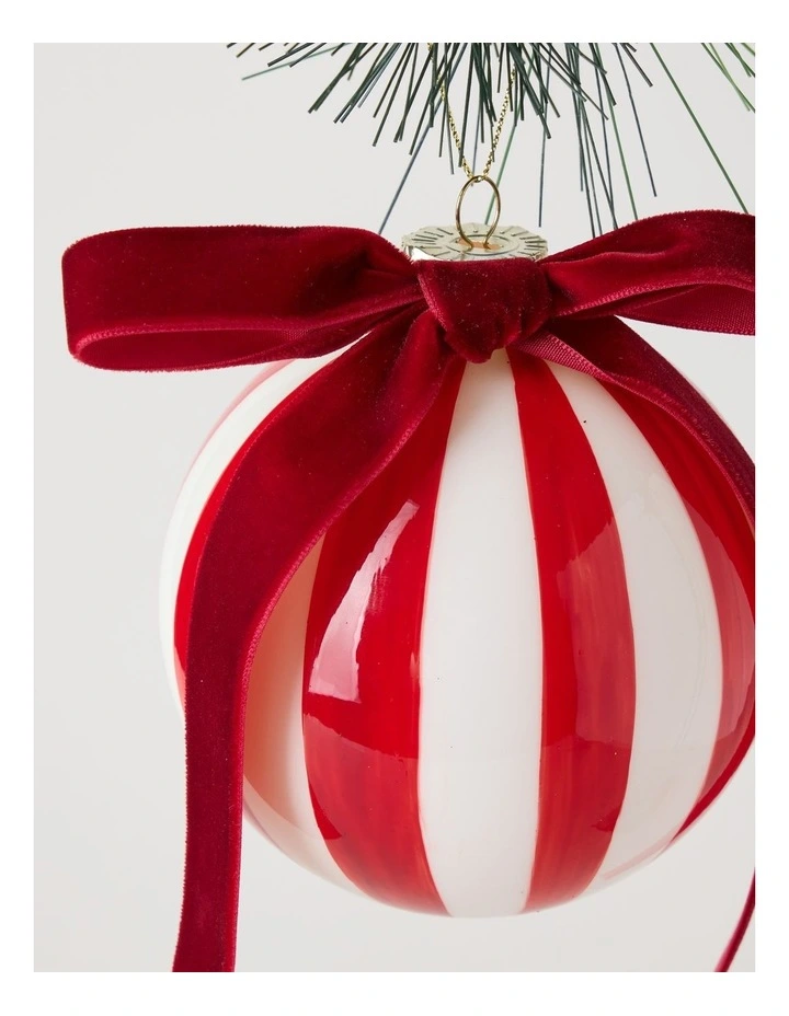 Heirloom Christmas Glass Vintage Stripe Bauble 10cm in Red/White image 2