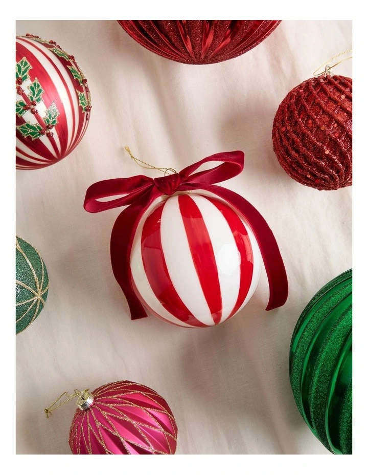 Heirloom Christmas Glass Vintage Stripe Bauble 10cm in Red/White image 3