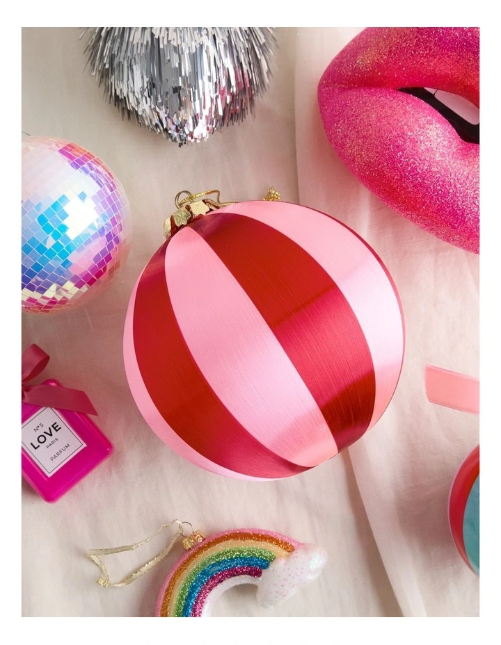 Nostalgia Christmas Oversized Satin Bauble in Pink and Red: 15cm image 4
