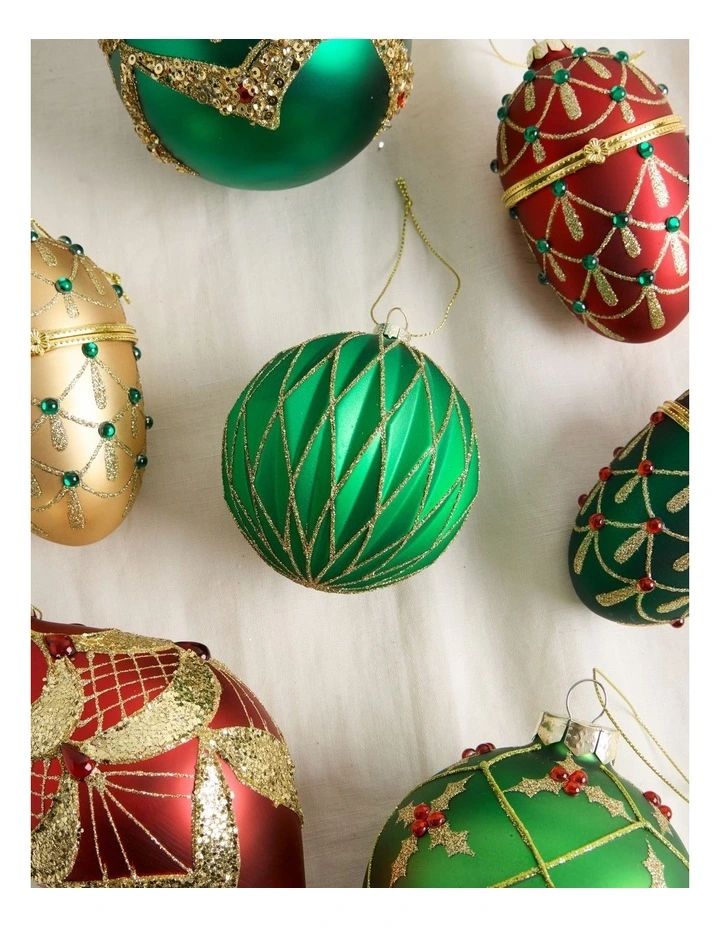 Heirloom Christmas Plastic Embossed Diamond withGlitter BaubleGreen: 8cm image 3