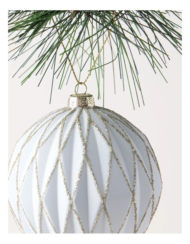 Luxe Christmas Plastic Embossed Diamond withGlitter BaubleWhite: 8cm image 2