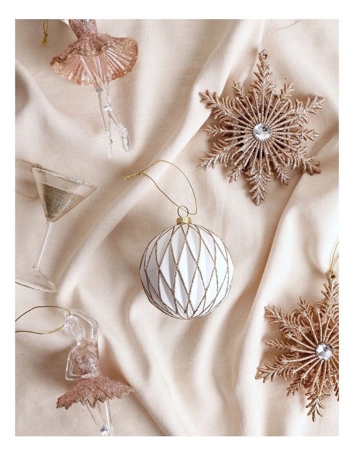 Luxe Christmas Plastic Embossed Diamond withGlitter BaubleWhite: 8cm image 3