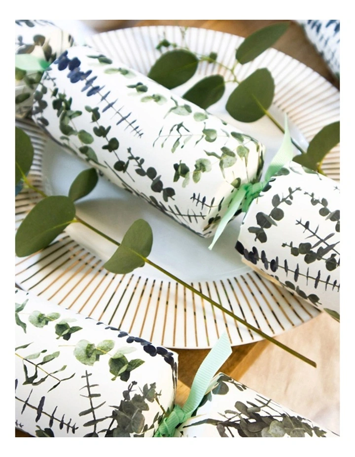 Eucalyptus Foliage FSC Bonbon Crackers 30 cm In Green/White image 3