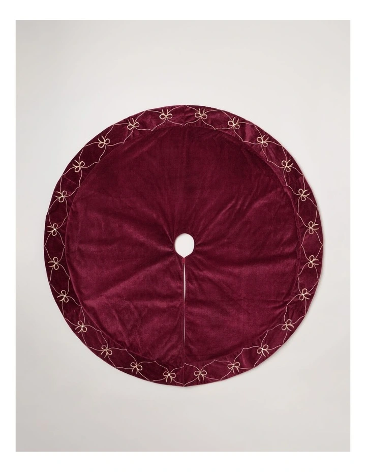 Heirloom Velvet Bows & Sequins Tree Skirt in Red: 120cm image 1