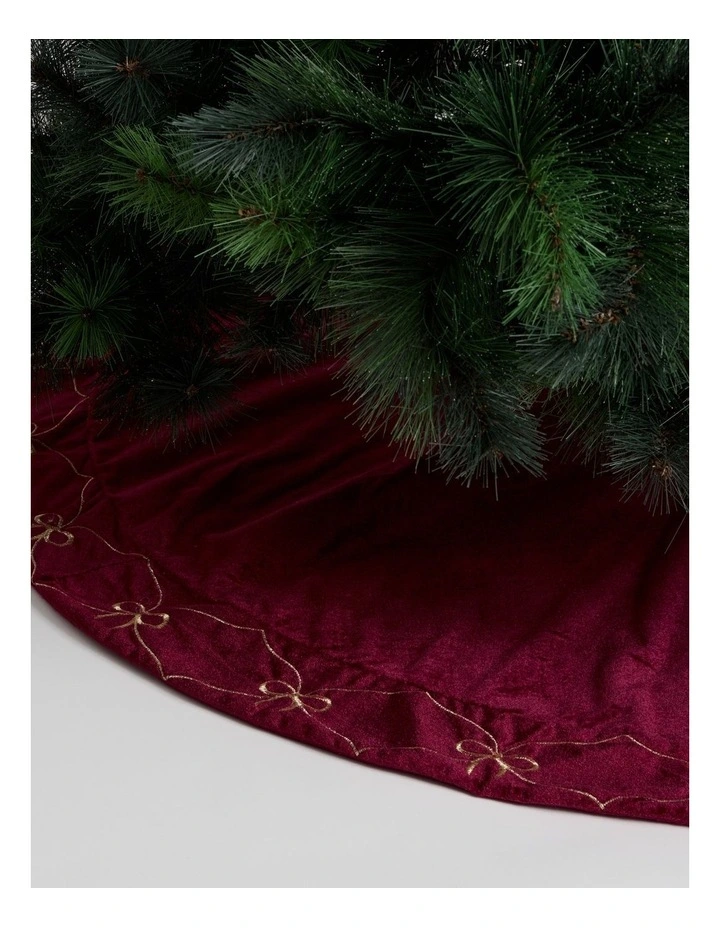 Heirloom Velvet Bows & Sequins Tree Skirt in Red: 120cm image 3