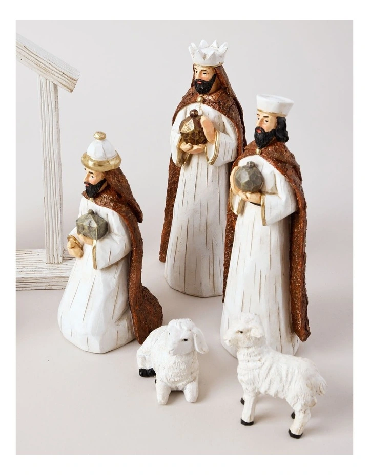Resin Christmas Nativity Scene with Manger 19cm in White image 2