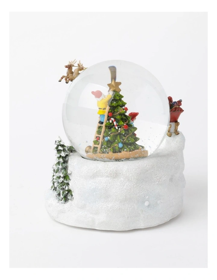 Heirloom Resin Christmas Tree & 3D Sleigh LED Snowglobe 17cm in Multi image 4