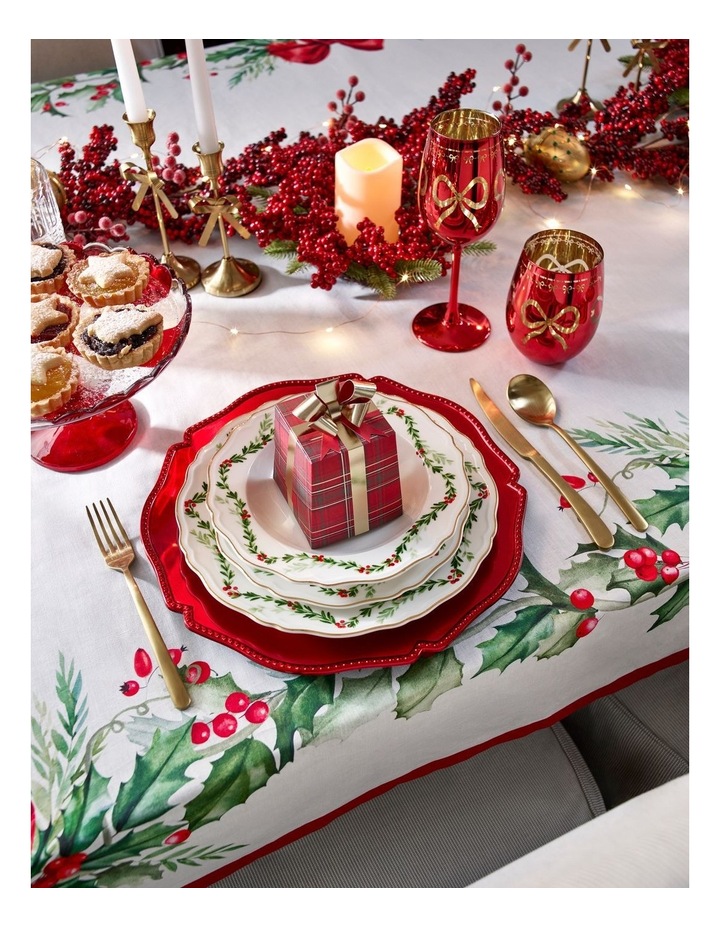 Heirloom Christmas Berry Garland with Frost in Red: 180cm image 2