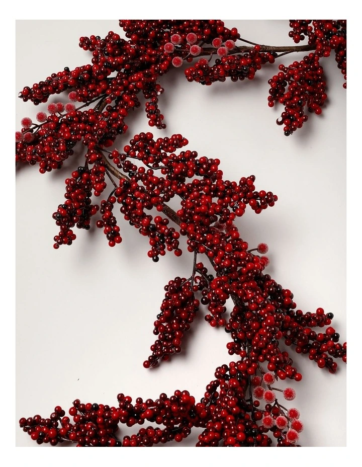 Heirloom Christmas Berry Garland with Frost in Red: 180cm image 4