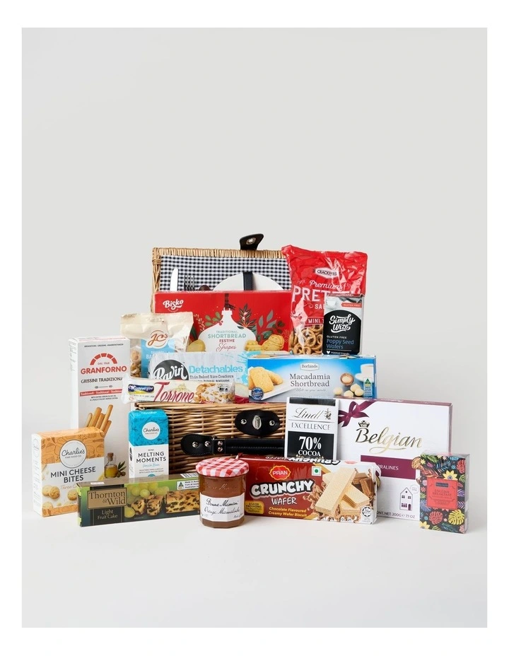 Picnic Basket Hamper image 3