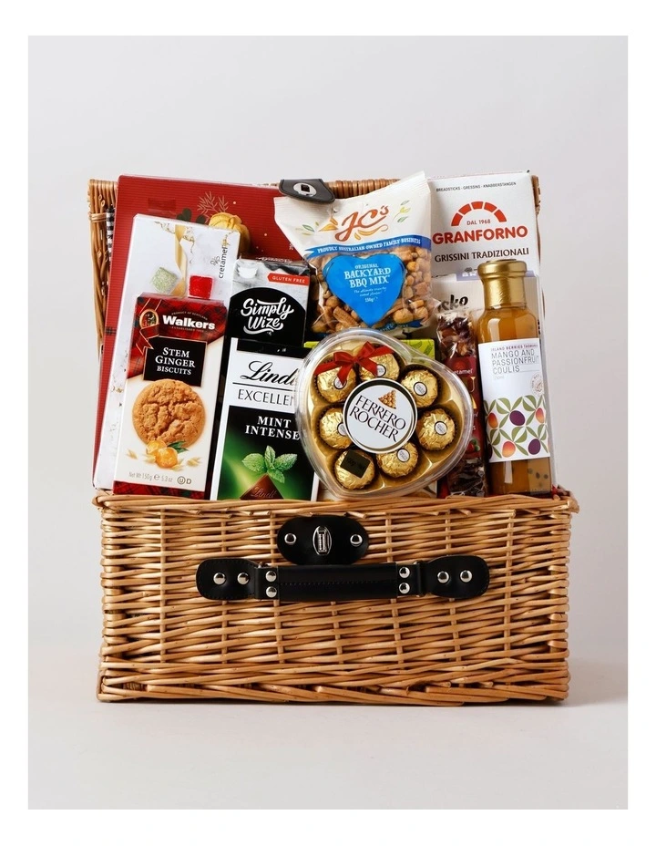 Picnic Basket Hamper image 3