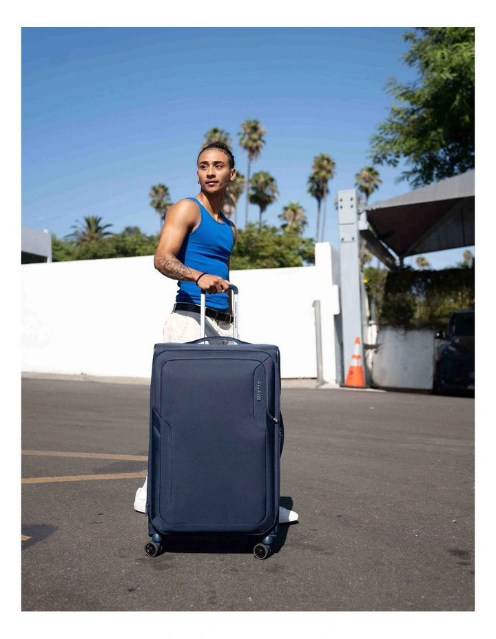 Applite 5 72cm Spinner Suitcase in Navy image 2