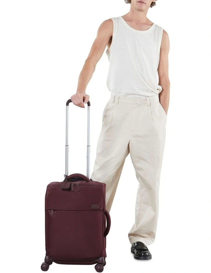 Plume Cabin Suitcase 55cm in Red image 7
