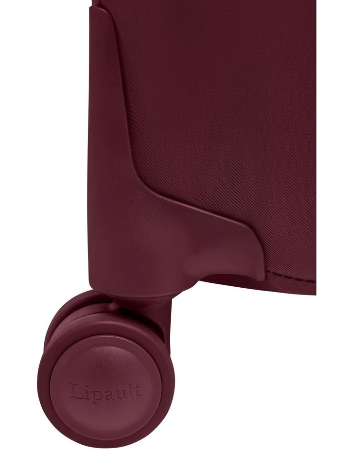 Plume 63cm Medium Trip Suitcase in Red image 6