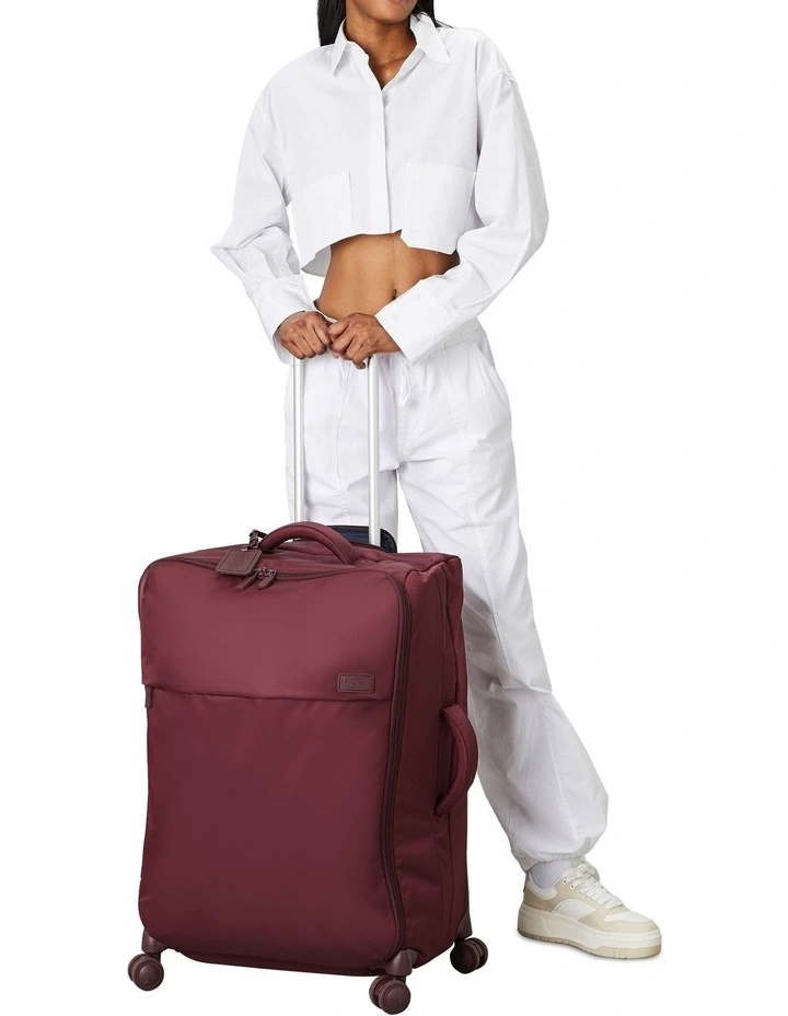Plume 63cm Medium Trip Suitcase in Red image 7