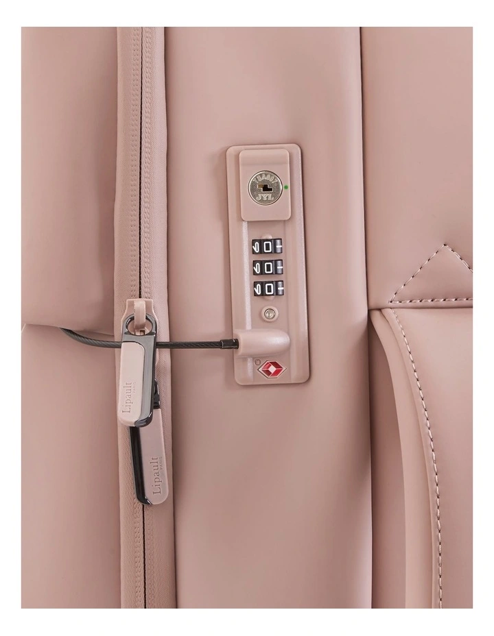 Lost In Berlin Small Carry on Cabin 2.0 Suitcase in Rose Quartz image 5