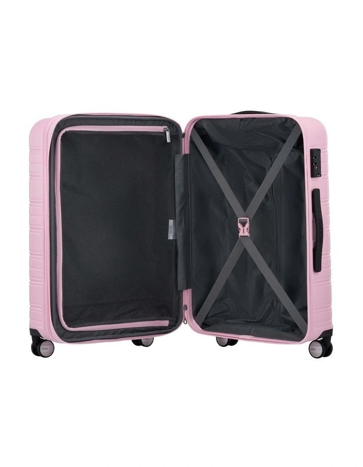 Highturn 67cm Spinner Suitcase in Matt Powder Pink image 6