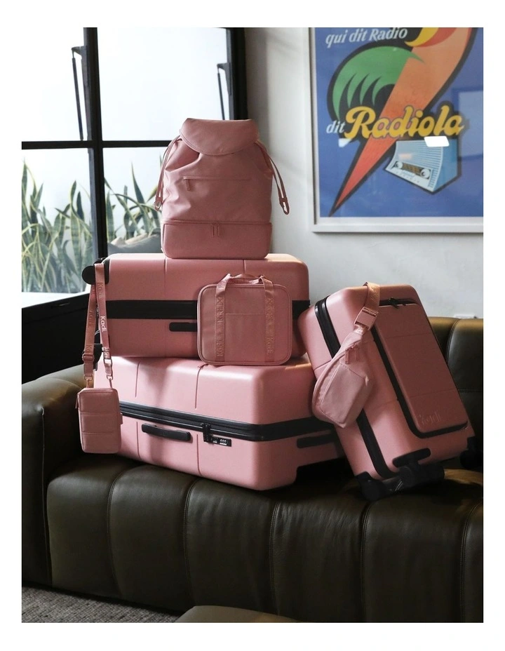 Hardshell Check-in Medium TTIK-2-K Suitcase in Dusty Pink image 2