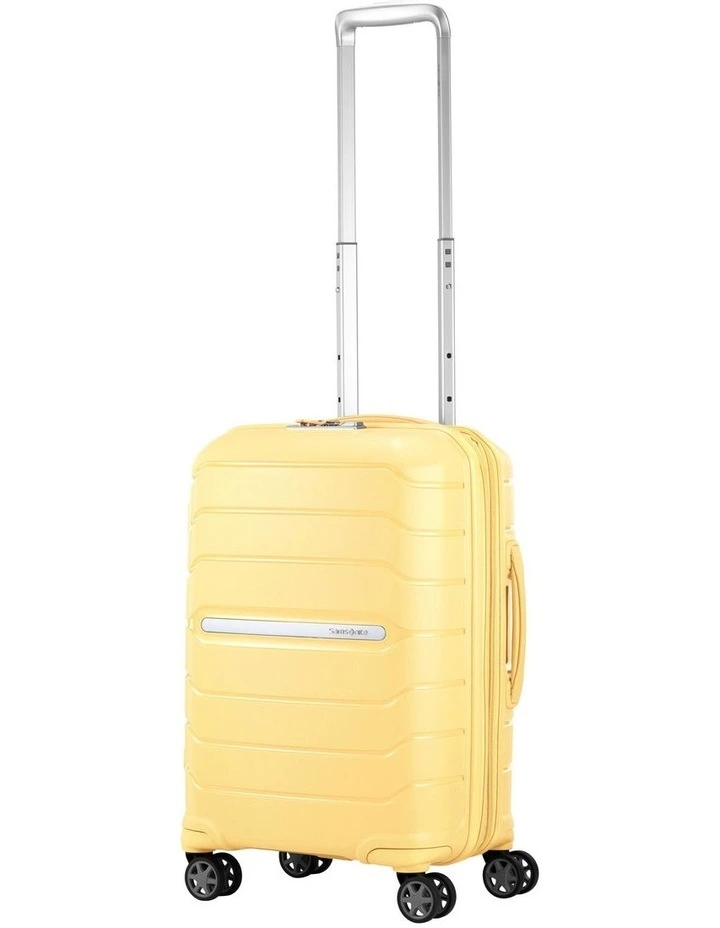 Oc2lite Expandable Carry-on Suitcase 55cm in Yellow image 6