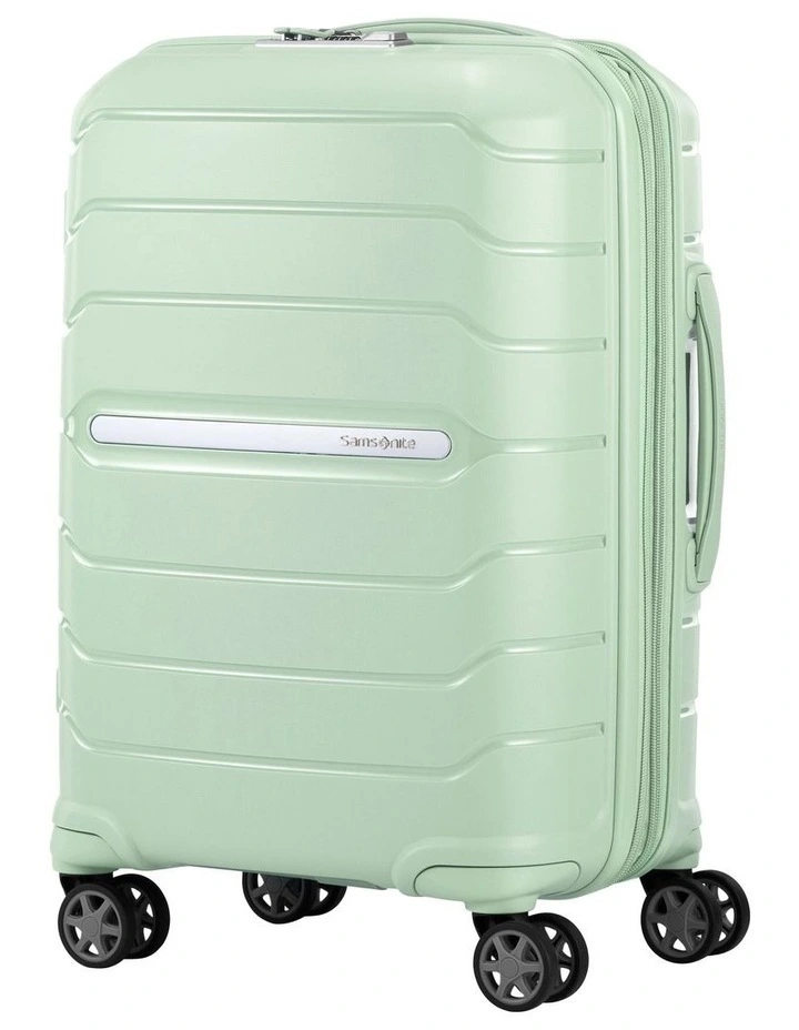 Oc2lite Expandable Carry-on Suitcase 55cm in Green image 2