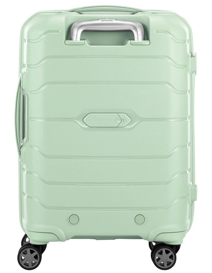 Oc2lite Expandable Carry-on Suitcase 55cm in Green image 4