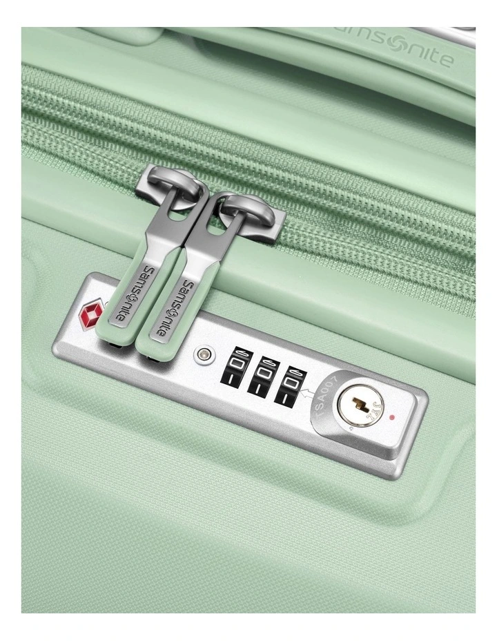 Oc2lite Expandable Carry-on Suitcase 55cm in Green image 7