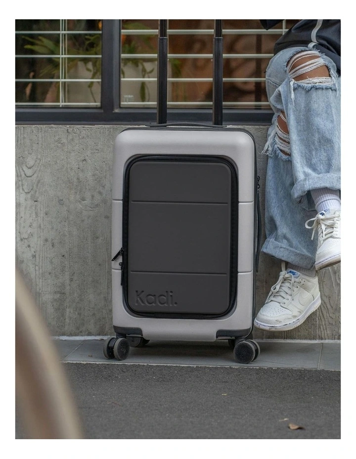 Carry-on TTIK-4-P Business Hardshell Suitcase in Pebble/Charcoal image 3