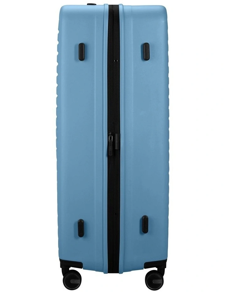 Restackd Expandable Suitcase 81cm in Blue image 4