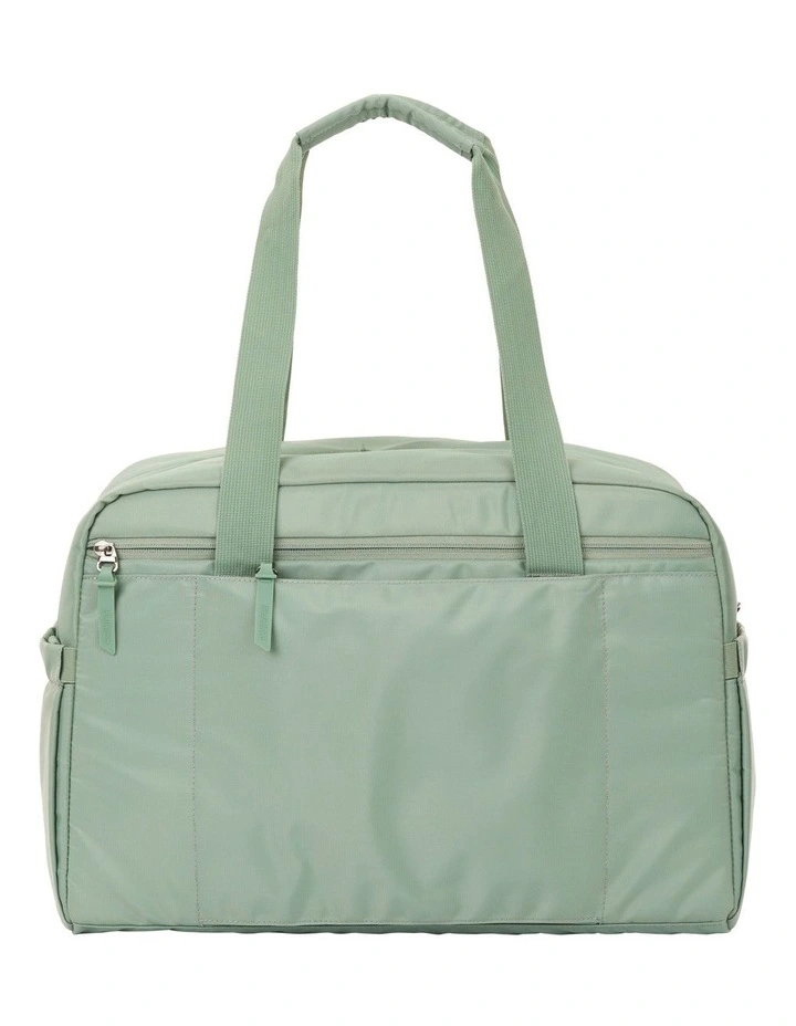 Groove Medium Duffle Bag in Urban Green image 4