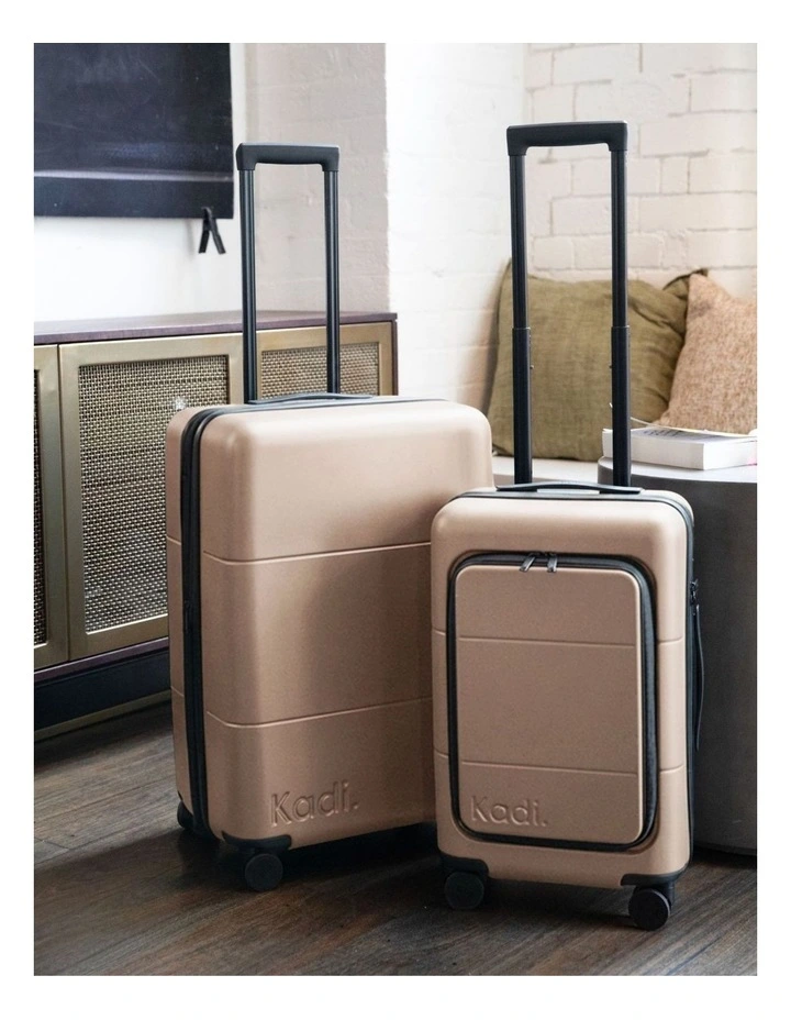 Hardshell Check-In Medium Suitcase in Light Trench image 3