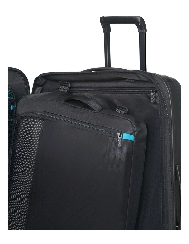 Nexis Expandable Suitcase 70cm in Black image 7
