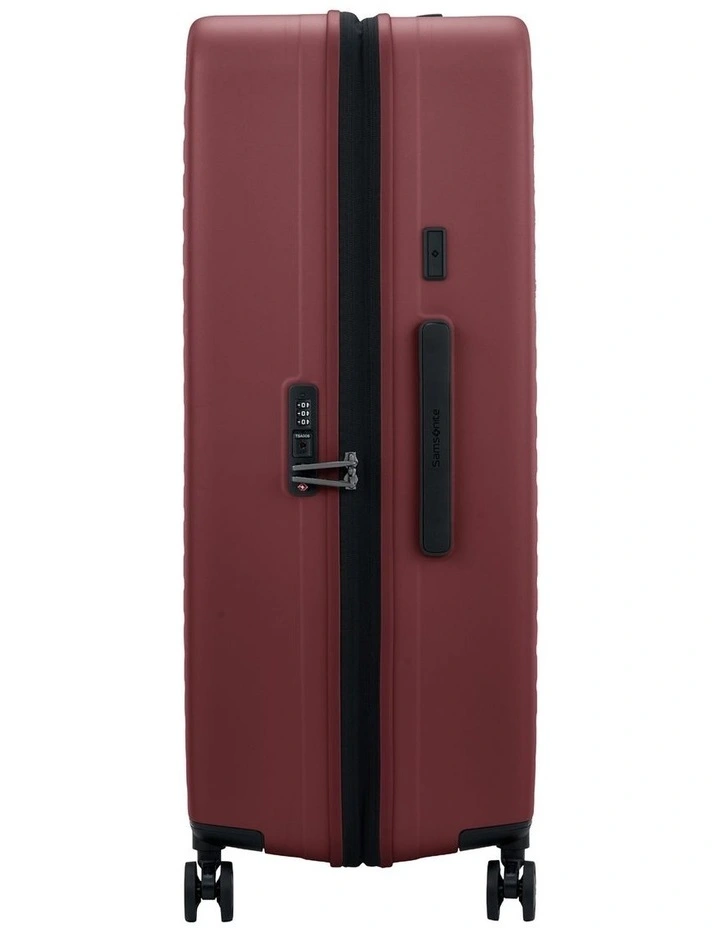 Restackd Spinner 81cm Expandable Suitcase in Bordeaux image 2